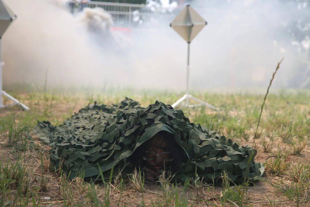 新澳门2024最快现场开奖,新澳门2024最快现场开奖，警惕背后的违法犯罪问题